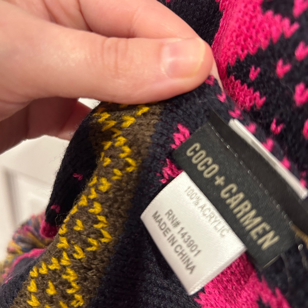 Coco + Carmen two-sided scarf - Picture 5 of 5